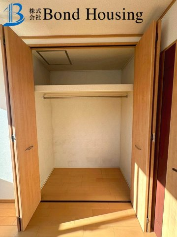 お車3台駐車可能・南東向きで陽当り良好　水谷1丁目　築20年