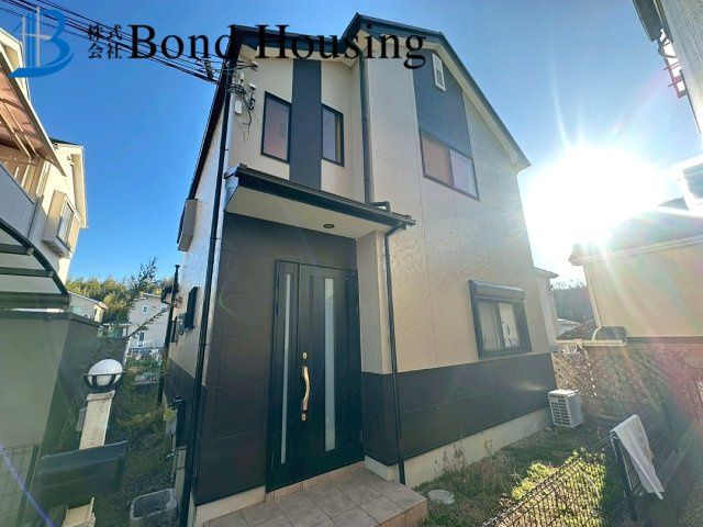 お車3台駐車可能・南東向きで陽当り良好　水谷1丁目　築20年