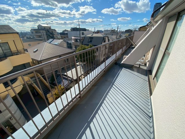 サニーライフ住吉のバルコニー