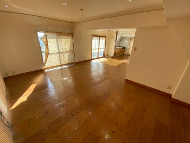 サニーライフ住吉の居間・リビング