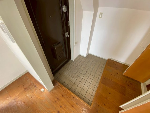 サニーライフ住吉の玄関