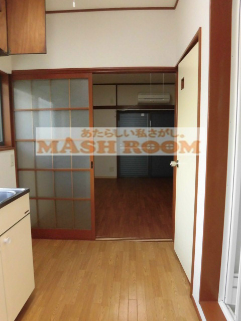 杉並区成田東１丁目のアパートの居間・リビング