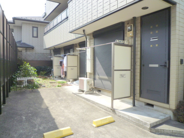 田端ＡＴハイムのバルコニー|★テラス　防犯シャッター★