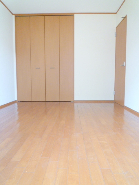 田端ＡＴハイムの居間・リビング|★キレイなフローリングのお部屋です★