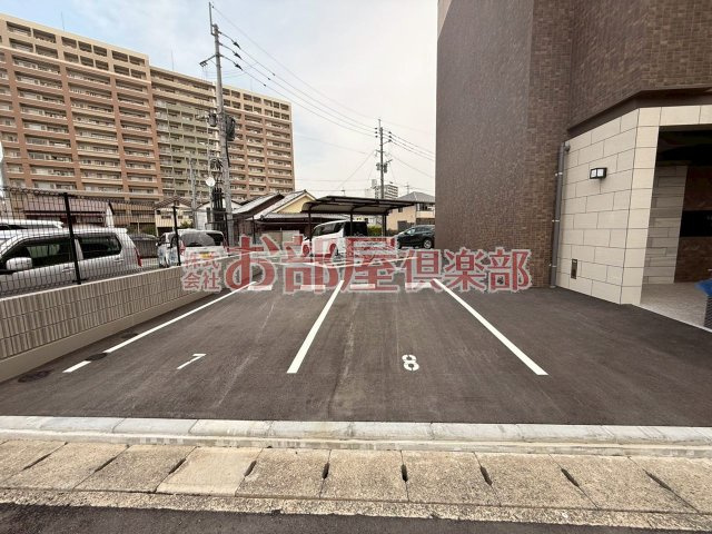 グランフォーレ久留米駅プレミアの駐車場|駐車スペースもあります