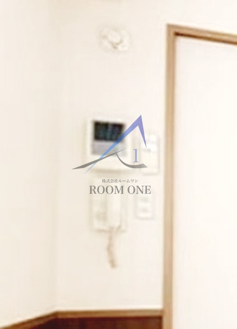 アーバンシャトー早稲田のセキュリティ|モニター付きインターホンです。