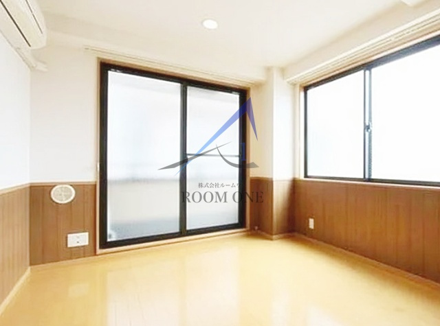 アーバンシャトー早稲田の居間・リビング|洋室のお部屋です。