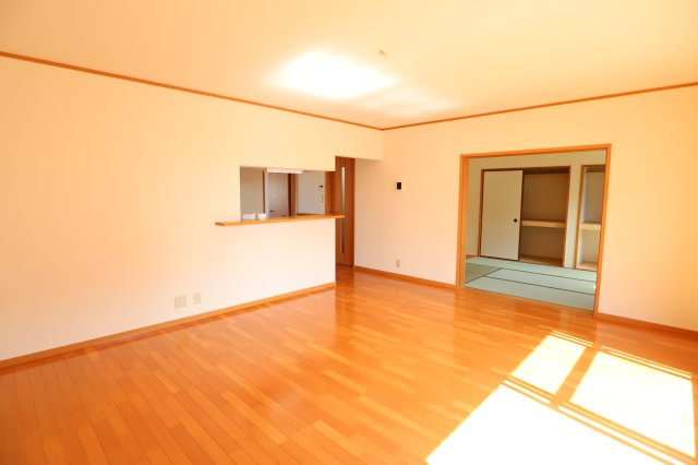 ベルコリーヌ真美の居間・リビング