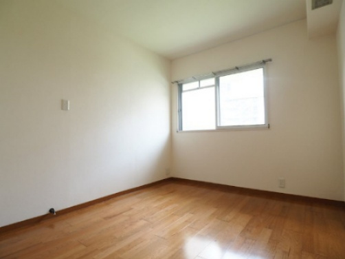 洋室の居室もございますので、お客様の好みで選べます