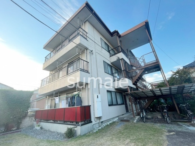 上小ハイツの外観|3階建てのマンション