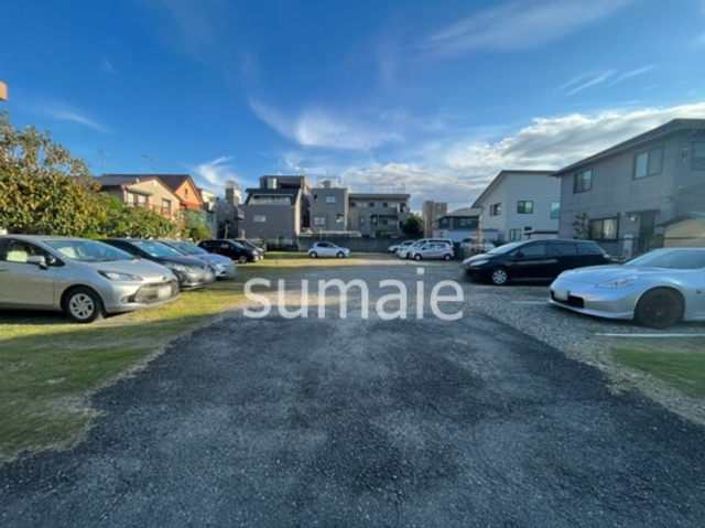 上小ハイツの駐車場|駐車場