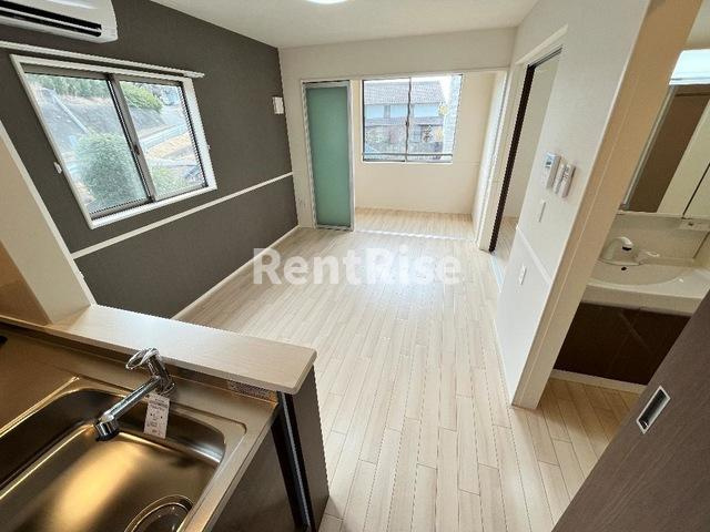 クイック・スリーリングのキッチン|リビング(イメージ)