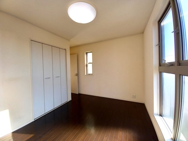 壬生町安塚中古戸建の洋室