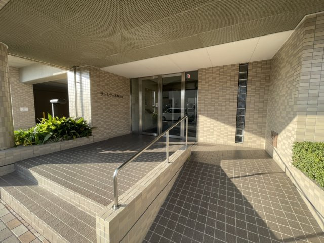サンシティ市駅南のエントランス