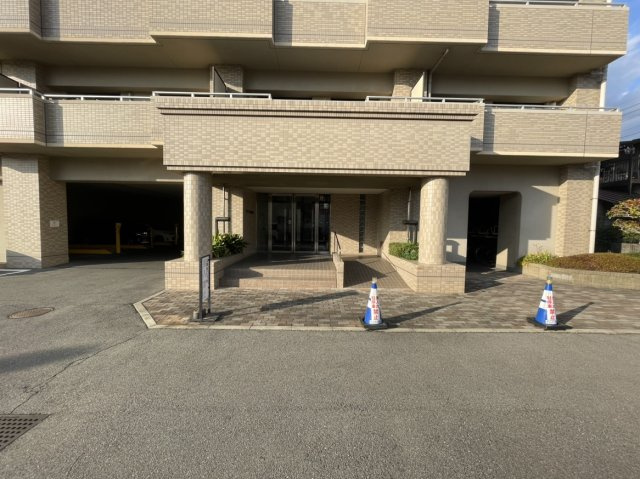 サンシティ市駅南の外観