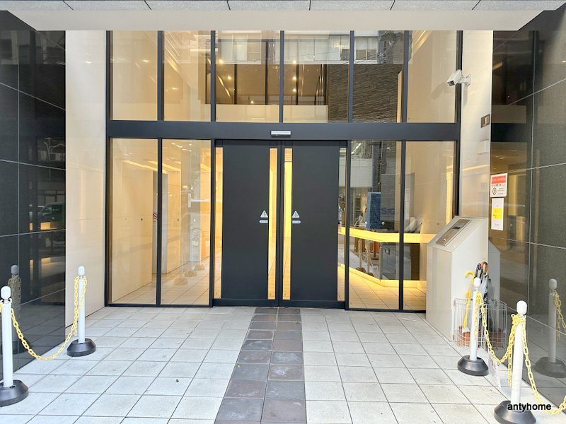 アーデンタワー本町イースト　仲介手数料無料のエントランス