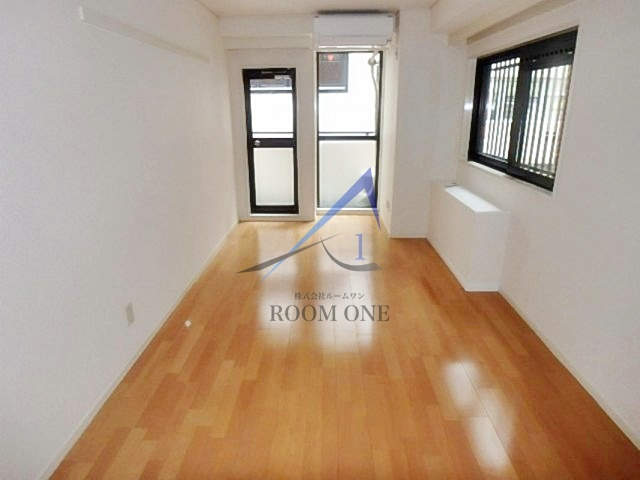 ライオンズステーションプラザ半蔵門の居間・リビング|洋室のお部屋です。