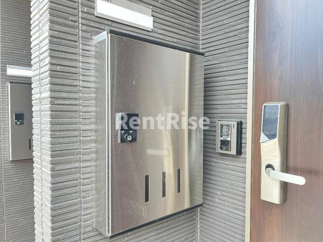 Richesse (リシェス)の居間・リビング|宅配ＢＯＸ(イメージ)