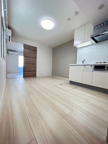 D-room旗塚の居間・リビング