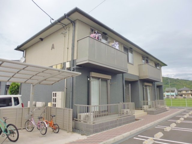 エルメゾン浦田Ａの外観