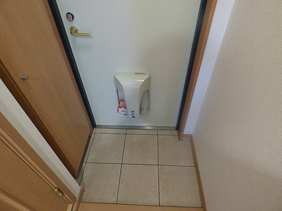 メープル神戸住吉の玄関