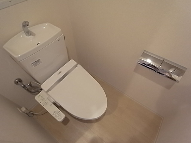 神戸ハーバーサイド萬利レジデンスのトイレ