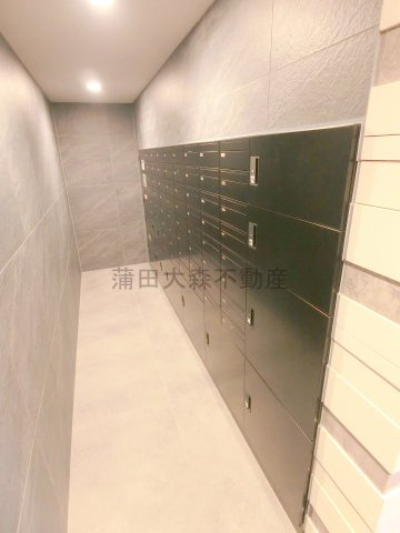 JP noie西蒲田のエントランス|宅配BOX　メールBOX