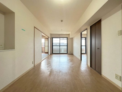 【内装】 | トゥールモンド森