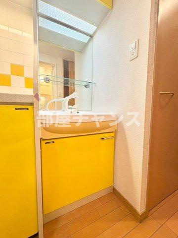 プレサンス名古屋城前の洗面所