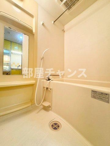 プレサンス名古屋城前の浴室