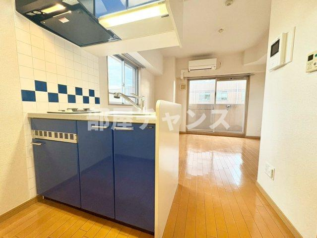 プレサンス名古屋城前の居間・リビング