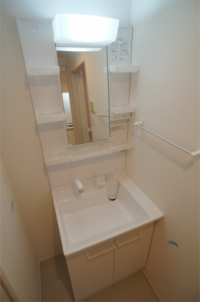 グレイス船橋法典の独立洗面台