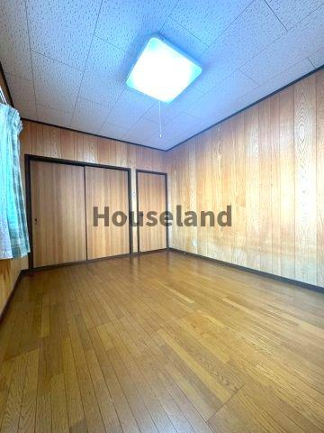 下丹生谷戸建の洋室