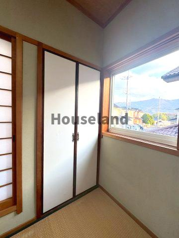 下丹生谷戸建の収納