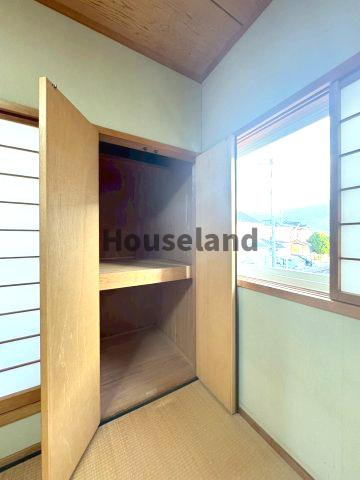 下丹生谷戸建の収納