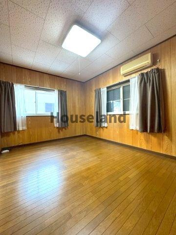 下丹生谷戸建の洋室