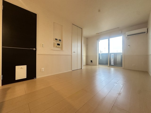 ヴィラ クロシェットの洋室