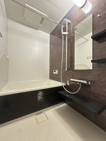 ヴィラ クロシェットの浴室