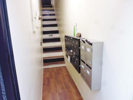 福富ビルのロビー