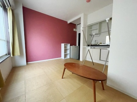 福富ビルの居間・リビング