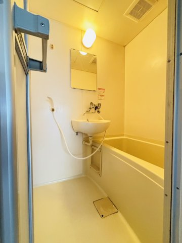 太宰府市朱雀２丁目のアパートの浴室