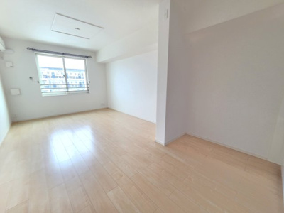 【居間・リビング】 | 穴師台ハイツ