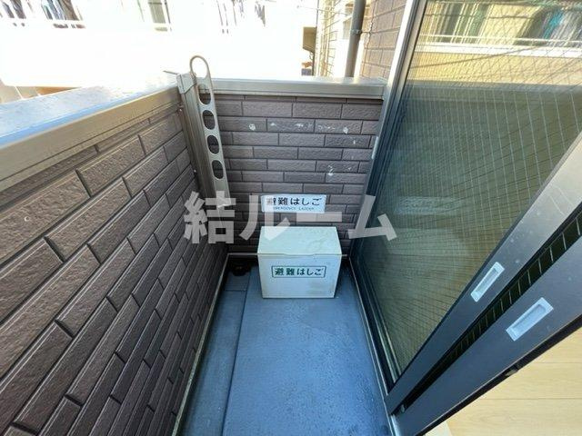 練馬区貫井１丁目のアパートのバルコニー
