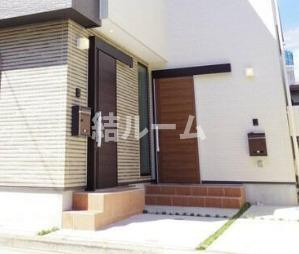 文京区白山４丁目のアパートのエントランス