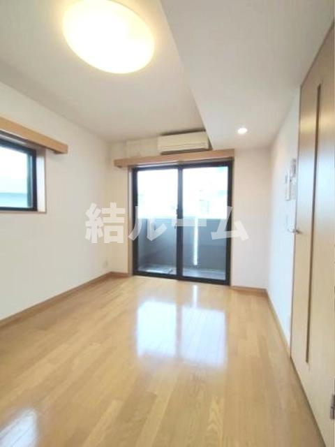 板橋区小茂根４丁目の賃貸マンションの居間・リビング|別号室参考写真