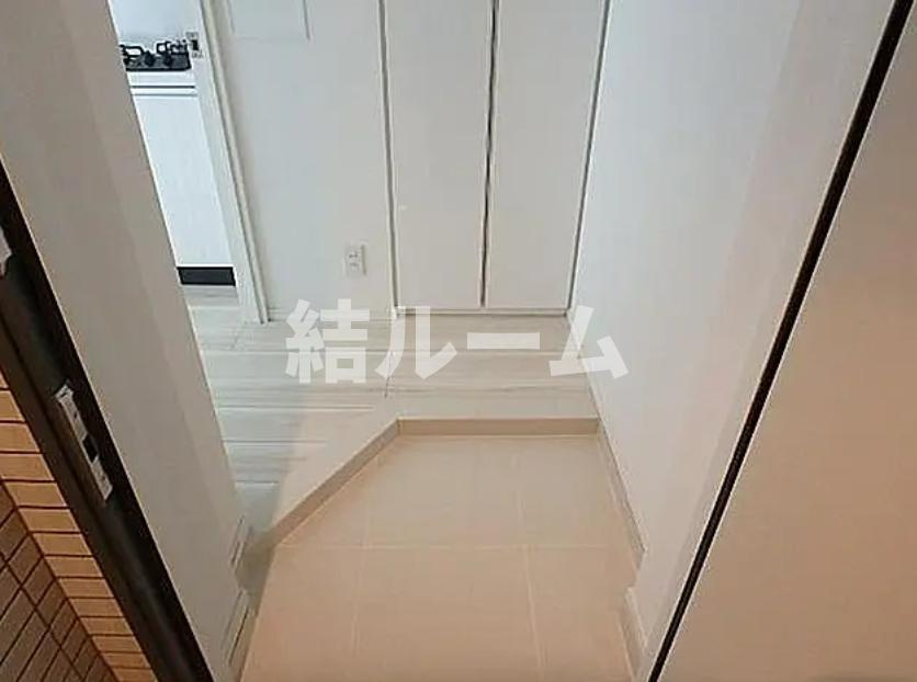 川口市並木３丁目の賃貸マンションの玄関