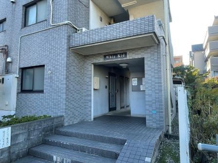 ウィズ・キッドのエントランス|毎日通るエントランスはこのようになっています