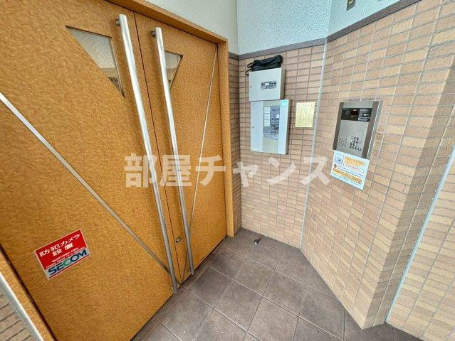 グランツ丸の内のエントランス