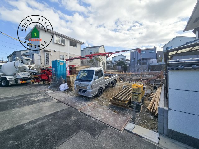 福岡市南区長住7丁目第9-2棟（2号棟）の前面道路含む現地写真|見学の時間などお気軽にお問い合わせ下さい。