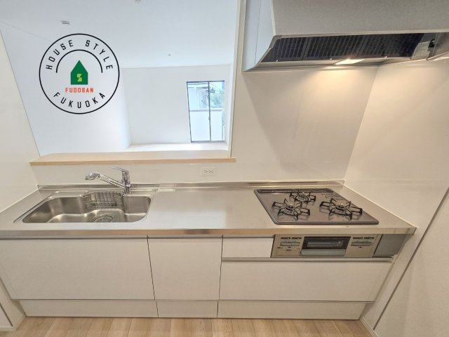 福岡市南区長住7丁目第9-2棟（2号棟）の内観：施工例|忙しい朝でも家族揃って食事をしたいゆとりあるダイニングスペース。